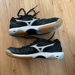 Mizuno Wave Hurricane 2 Volleyball Shoes Size 7.5